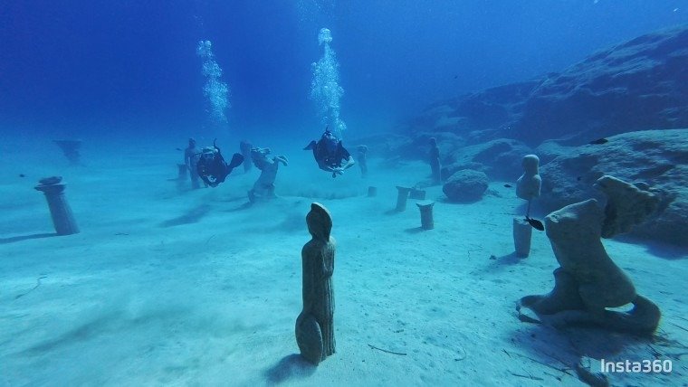 Women-led Dive Cypria team of multilingual instructors Cyprus